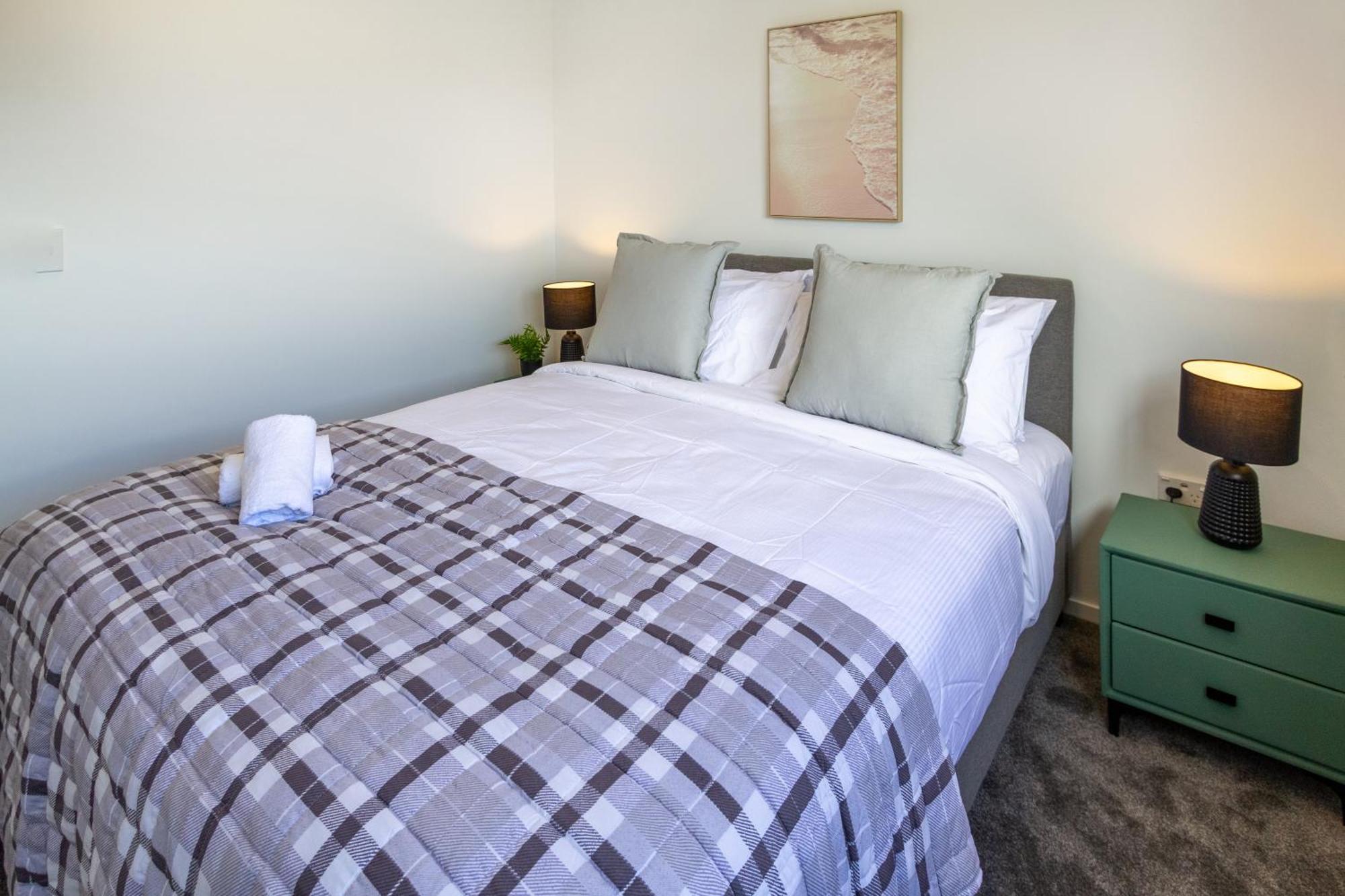 Conveniently Located 2Br Townhouse In West Akl Apartment Auckland Bagian luar foto